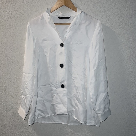 Zara Basic Front Button Blouse - Picture 1 of 8